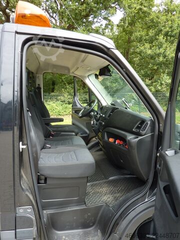 Tractor unit + low-bed semi-trailer Iveco Daily 40