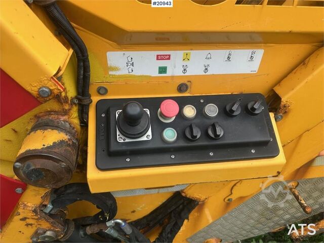 Garbage truck Volvo FM 370 6x2 – 3-chamber refuse truck.