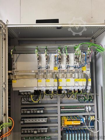 Universal-Bearbeitungszentrum AXA VHC-2-1760-XTS
