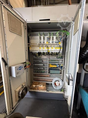 Universal-Bearbeitungszentrum AXA VHC-2-1760-XTS