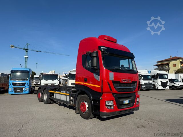 Swap body truck Iveco STRALIS AS260S48