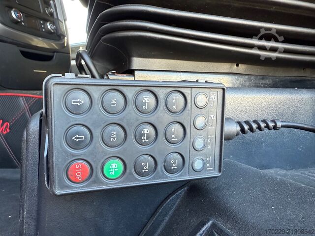 Swap body truck Iveco STRALIS AS260S48