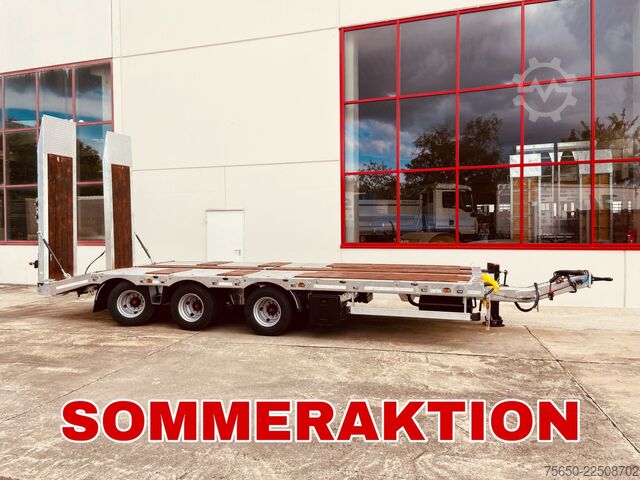 Low loader trailer Möslein TT 31  31 t GG Tridem- Tieflader 3 Achs, gelenktNeufahrzeug