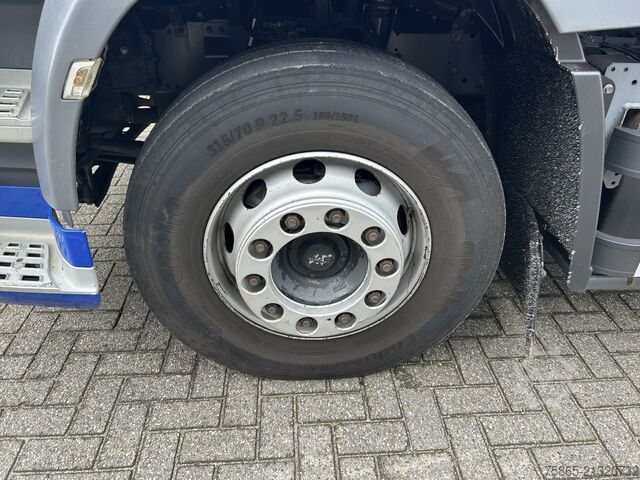 Curtain sided DAF CF 370 FA / 698 dkm / Curtainside / Loadlift / ...