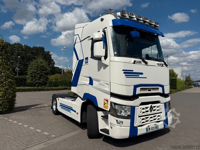Standard tractor unit RENAULT T High 520 / Bycool