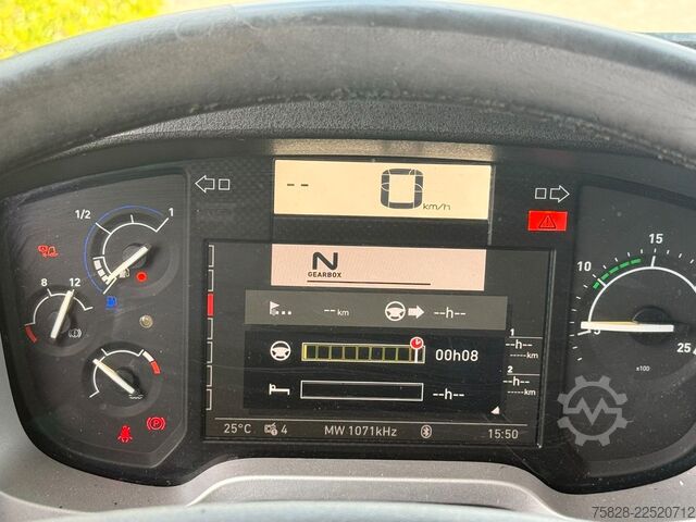 Standard tractor unit RENAULT T High 520 / Bycool