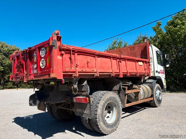 Kipper LKW VOLVO FM7  310  /  3 seiten Kipper