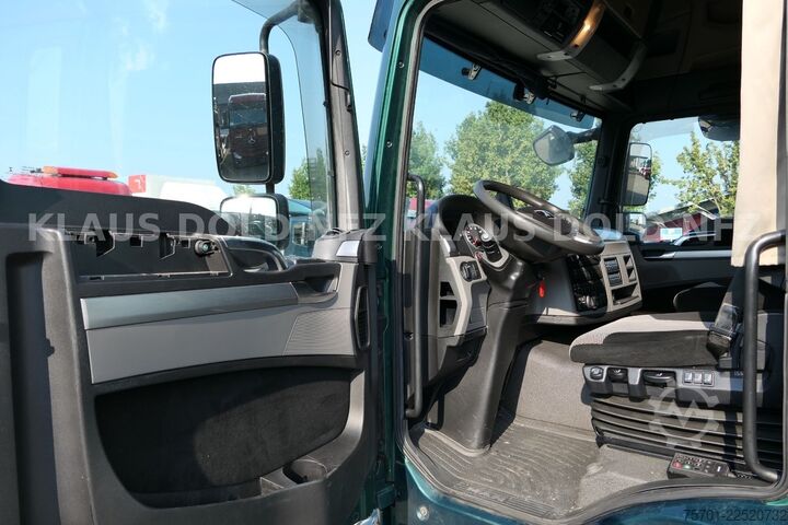 Car carrier truck MAN TGM 15.290 geschloss. Autotransp. Standklima EU6