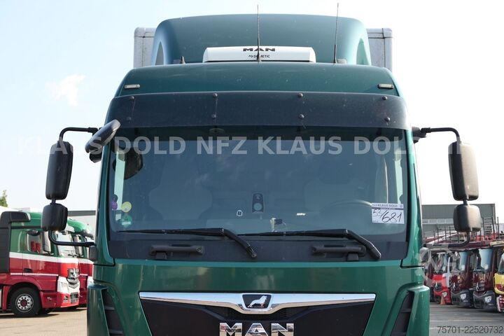 Car carrier truck MAN TGM 15.290 geschloss. Autotransp. Standklima EU6