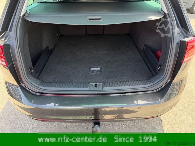 Minibus VW Passat Variant Business ACC