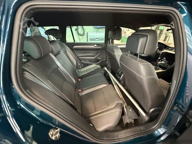 Kleinbus VW Passat Variant Alltrack 4Motion 2.0 TDI HeadUP