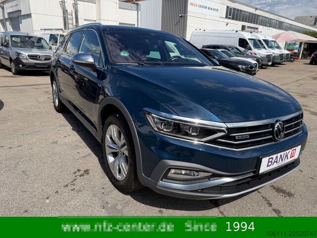 Kleinbus VW Passat Variant Alltrack 4Motion 2.0 TDI HeadUP