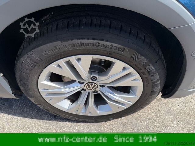 Minibus VW Passat Variant Alltrack 4Motion 2.0 TDI HeadUP