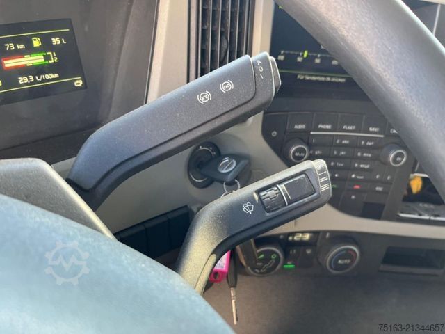 Tipper truck VOLVO FM 330 4x2 2-Achs Kipper Meiller