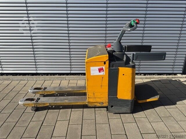 Elektrische Niederhubwagen Jungheinrich ERE 120