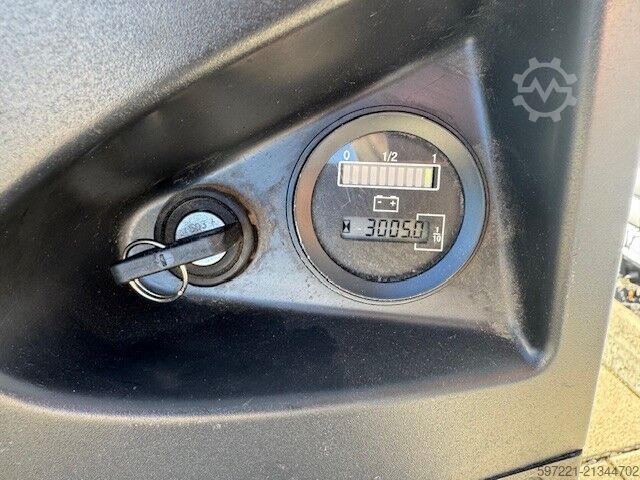 Electric Pallet Trucks Still EXU 16