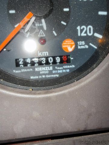 Flatbed truck MERCEDES-BENZ Ecoliner 1520  / Maschinen / Traktoren Transport