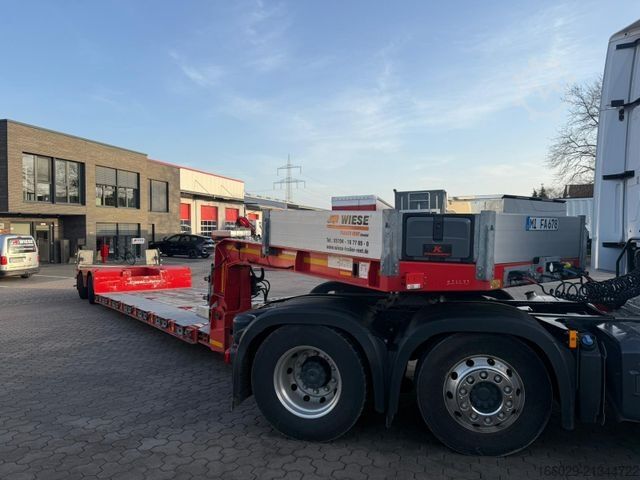 Low loader semitrailer KÄSSBOHRER SLL 2/2H 2-Achs Tiefbett Hydraulische Lenkung