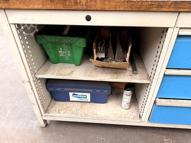 Workbench with contents BEDRUNKA + HIRTH nan