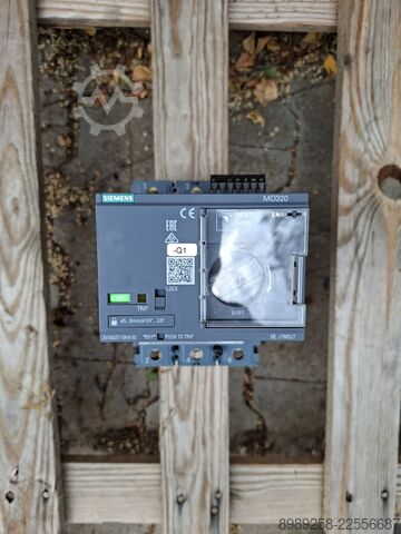 Leistungsschalter mit Motorantrieb Siemens 3VA9257-0HA10 / 3VA1225-5EF32-0AA0