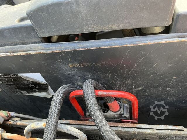 Stand-on stacker Linde D12PHSP