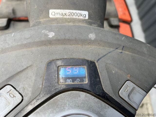 Electric Pallet Truck BT LPE200