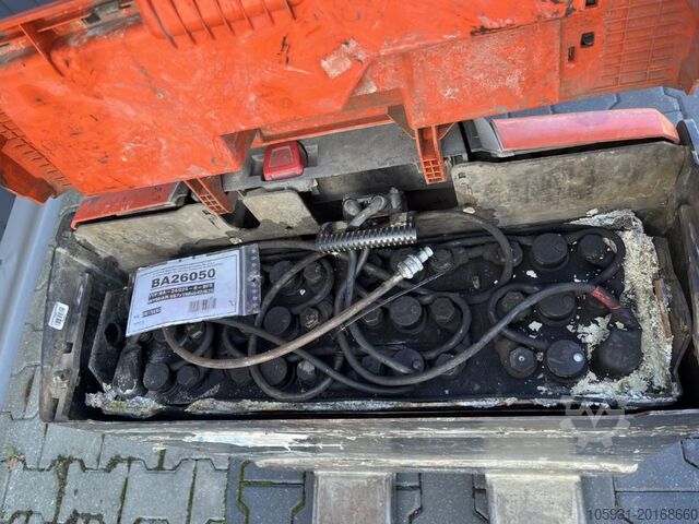 Electric Pallet Truck BT LWE200