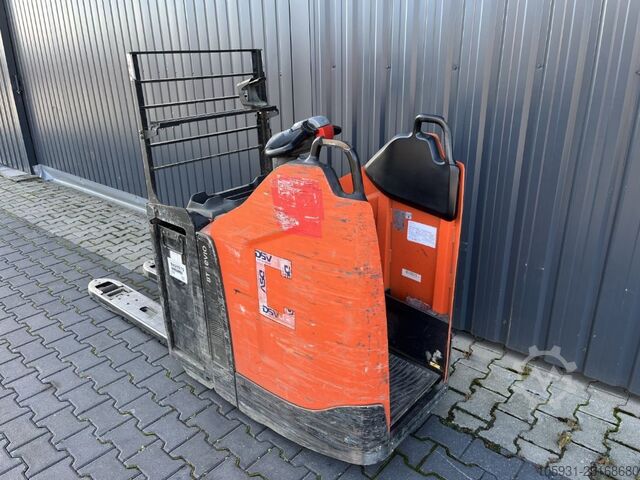 Electric Pallet Truck BT LPE200