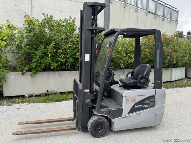Elektro 3 Rad-Stapler Nissan 1N1L18Q