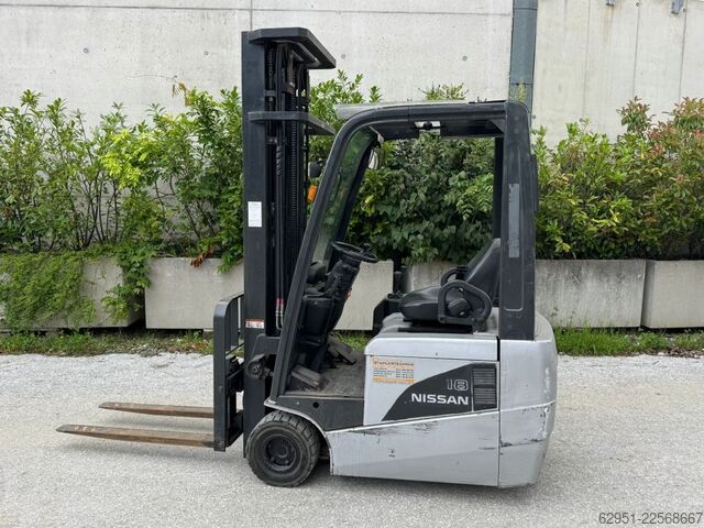 Elektro 3 Rad-Stapler Nissan 1N1L18Q