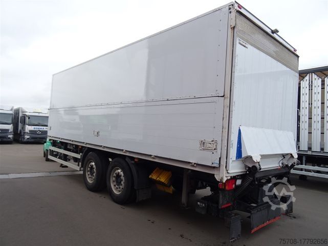 Beverage trailer  7,7 m Böse Tandem Schwenkwand*2to LBW*Alu Felgen