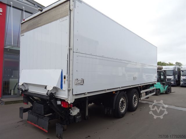 Beverage trailer  7,7 m Böse Tandem Schwenkwand*2to LBW*Alu Felgen