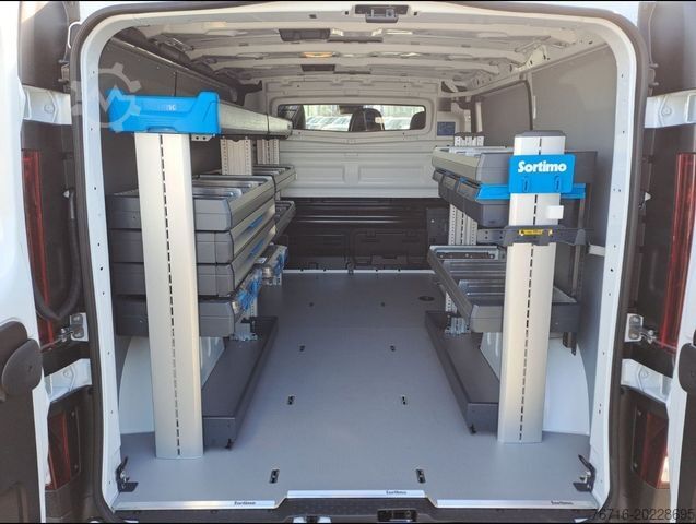 Panel van RENAULT Trafic KOMFORT L1H1 3,0t dCi 130 SORTIMO+KAMERA+