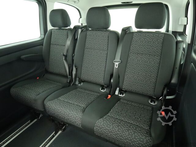 Kleinbus Mercedes-Benz Vito 116 CDI Tourer 2 x Schiebetür 5 Sitze