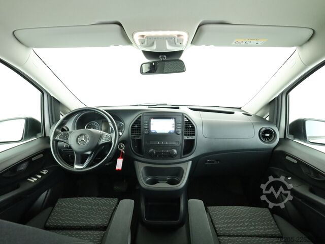 Kleinbus Mercedes-Benz Vito 116 CDI Tourer 2 x Schiebetür 5 Sitze