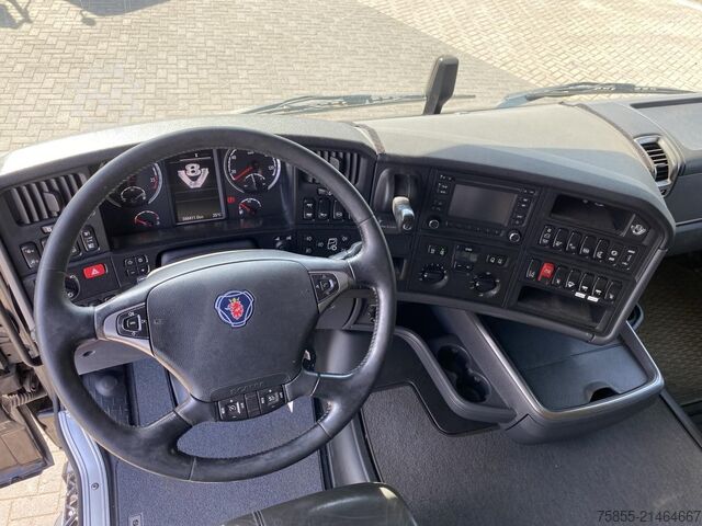 Standard tractor Scania R520 V8 / 6x4 / ADR / Full Air / Retarder / Hyd...