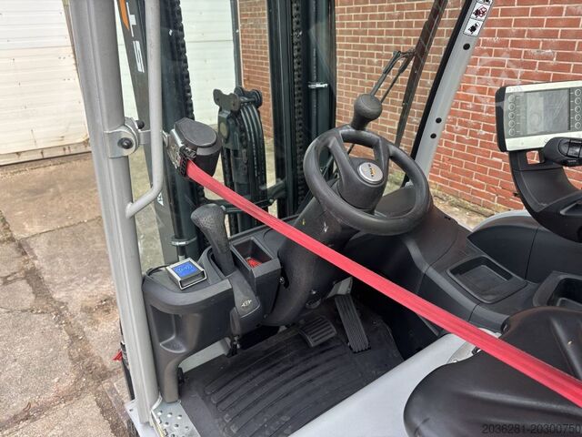 Electric 3-wheel forklift Still RX 20-16