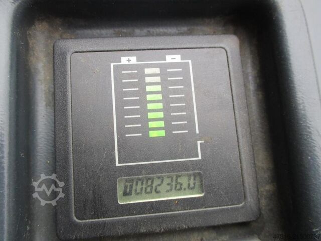 Zugmaschine Jungheinrich EZS130