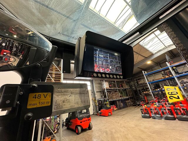 Schubmaststapler Linde R16WHD [ID: 262]