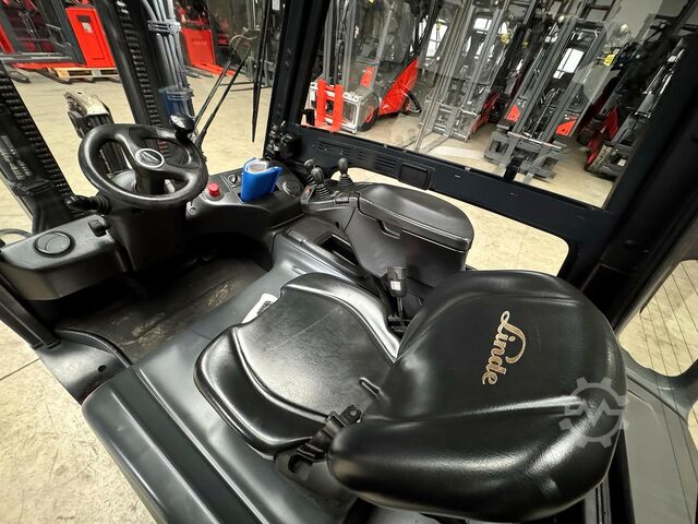 Gabelstapler Linde E 30L-01 [ID: 128]