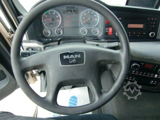 Dreiseitenkipper LKW MAN TGS 26.400 3-SEITENKIPPER, 6X2-2 LENKACHSE HIAB 144ES -3DUO