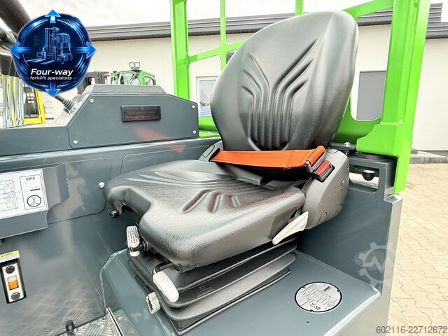 Vierwegestapler Combilift CB4000 GAS TRIPLEX 6450MM POSITIONER