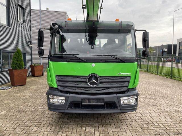 All-Terrain-Kran Böcker AK 44/4000