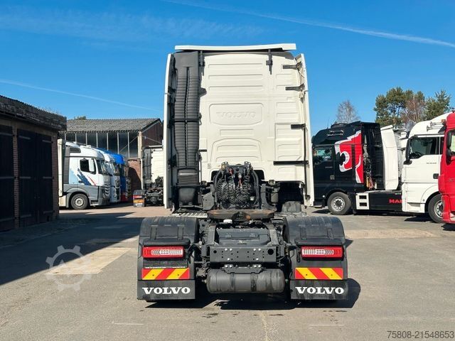 Standard tractor unit VOLVO FH500 Euro6  2Tanks ACC I-ParkCool Navi