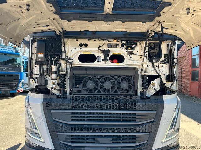 Standard tractor unit VOLVO FH500 Euro6  2Tanks ACC I-ParkCool Navi