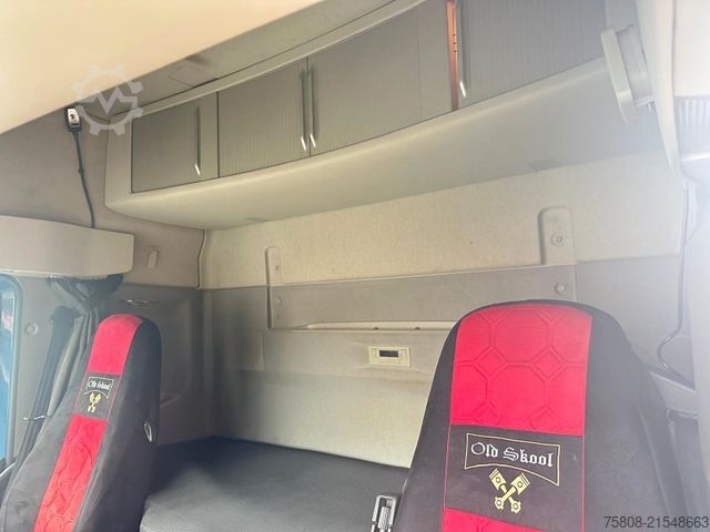 Standard tractor unit VOLVO FH460 Glob. 2Kreishydraulik I-Park ACC