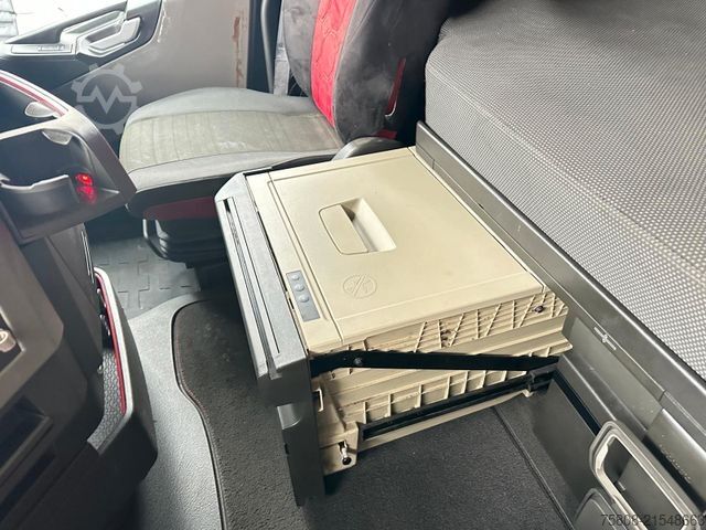 Standard tractor unit VOLVO FH460 Glob. 2Kreishydraulik I-Park ACC