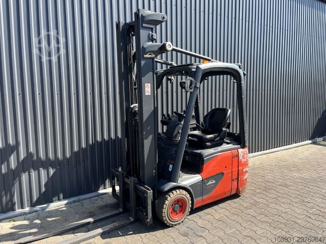 Electric 3-wheel forklift Linde E14-02