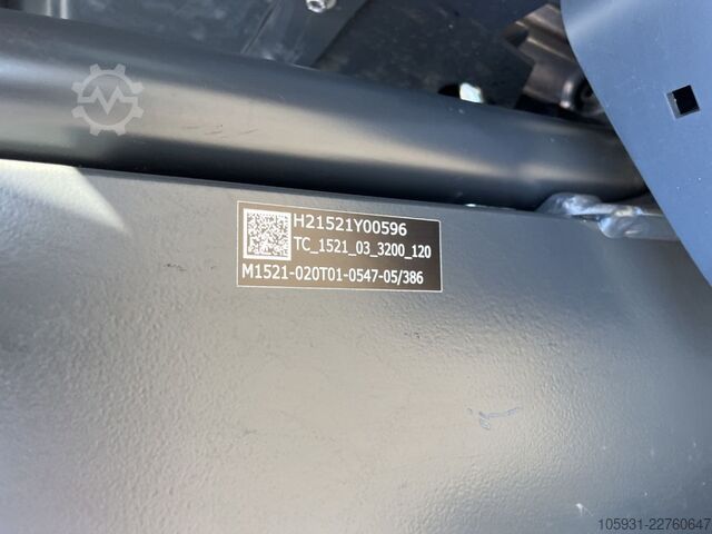 Electric 3-wheel forklift Linde E14-02