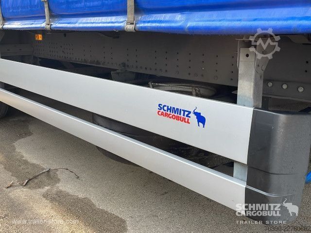 Open semitrailer with tarp Schmitz Cargobull Semitrailer Curtainsider Standard